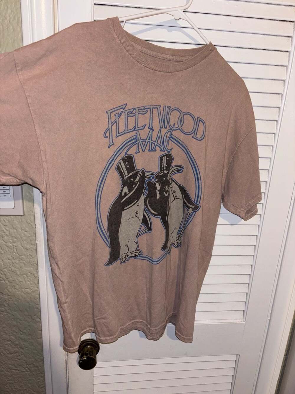 Fleetwood Mac Penguin T-Shirt Size XL Brown Graphic Band Merch
